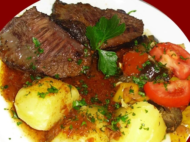 Ochsenbacke mediterran gewürzt, geschmort- zur kochbar Challenge August 2022 - Rezept - Bild Nr. 16064