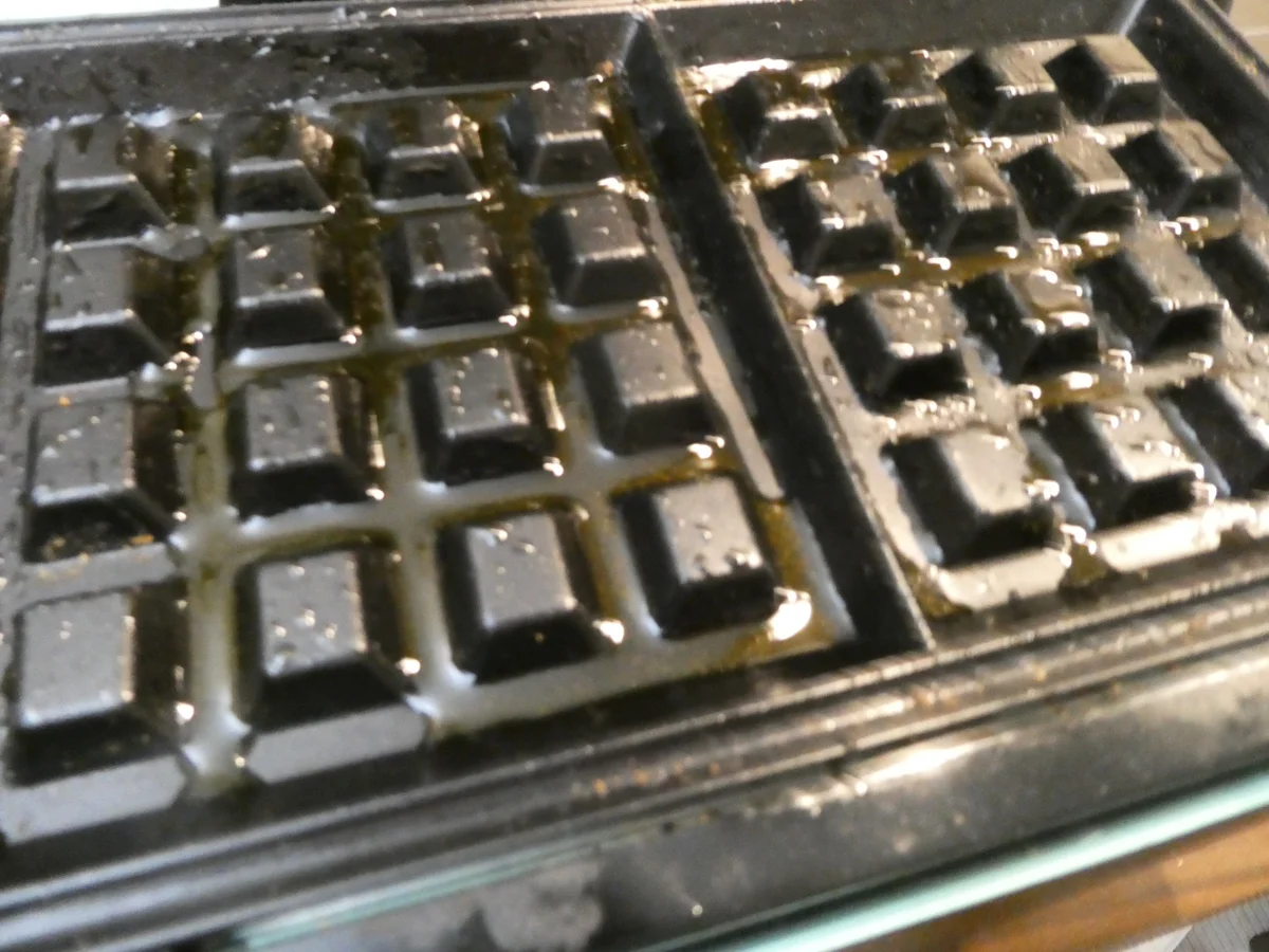 Kartoffel-Kräuter-Waffeln mit Bacon und Kräuterquark - Rezept - Bild Nr. 16070