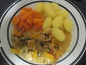 Hähnchenbrustfilet-Curry mit Gemüsemix, Honigkarotten und Drillingen - Rezept - Bild Nr. 2