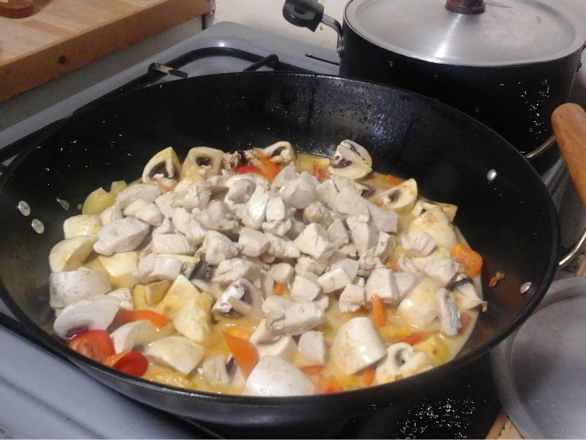 Hähnchenbrustfilet-Curry mit Gemüsemix, Honigkarotten und Drillingen - Rezept - Bild Nr. 13