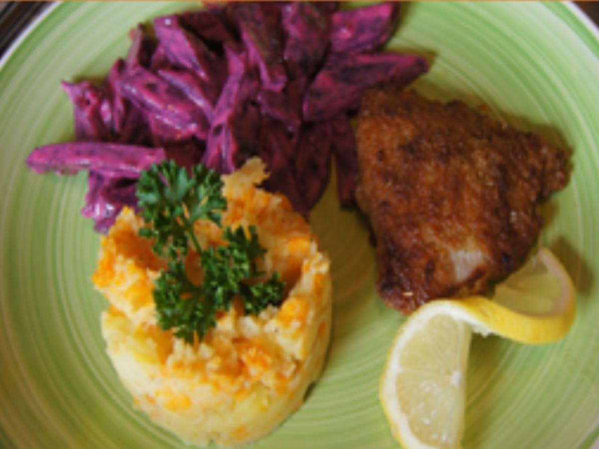 Schnitzeltasche griechischer Art mit Rote Bete Salat und Möhren-Kartoffel-Stampf - Rezept - Bild Nr. 10
