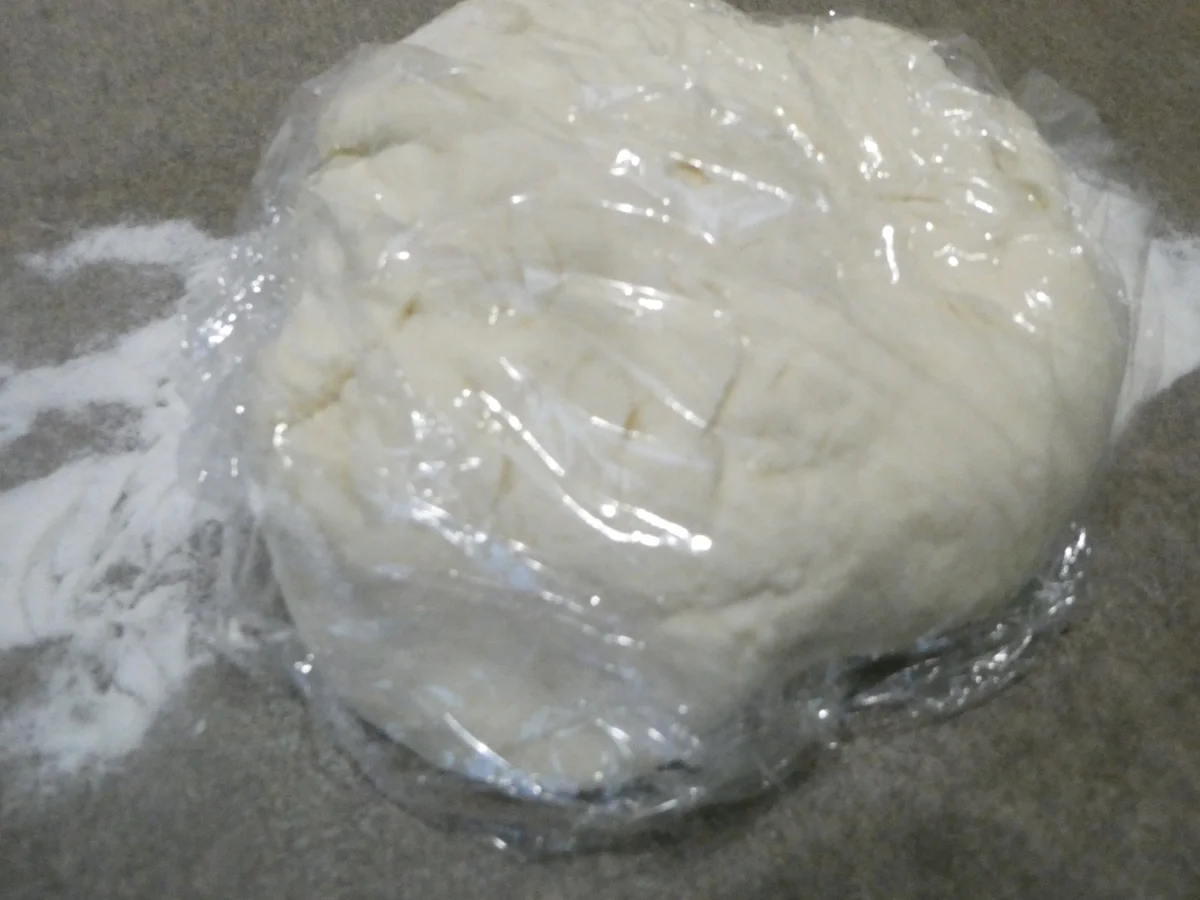 Flammkuchen mit Ziegenkäse und Weintrauben - Rezept - Bild Nr. 16064