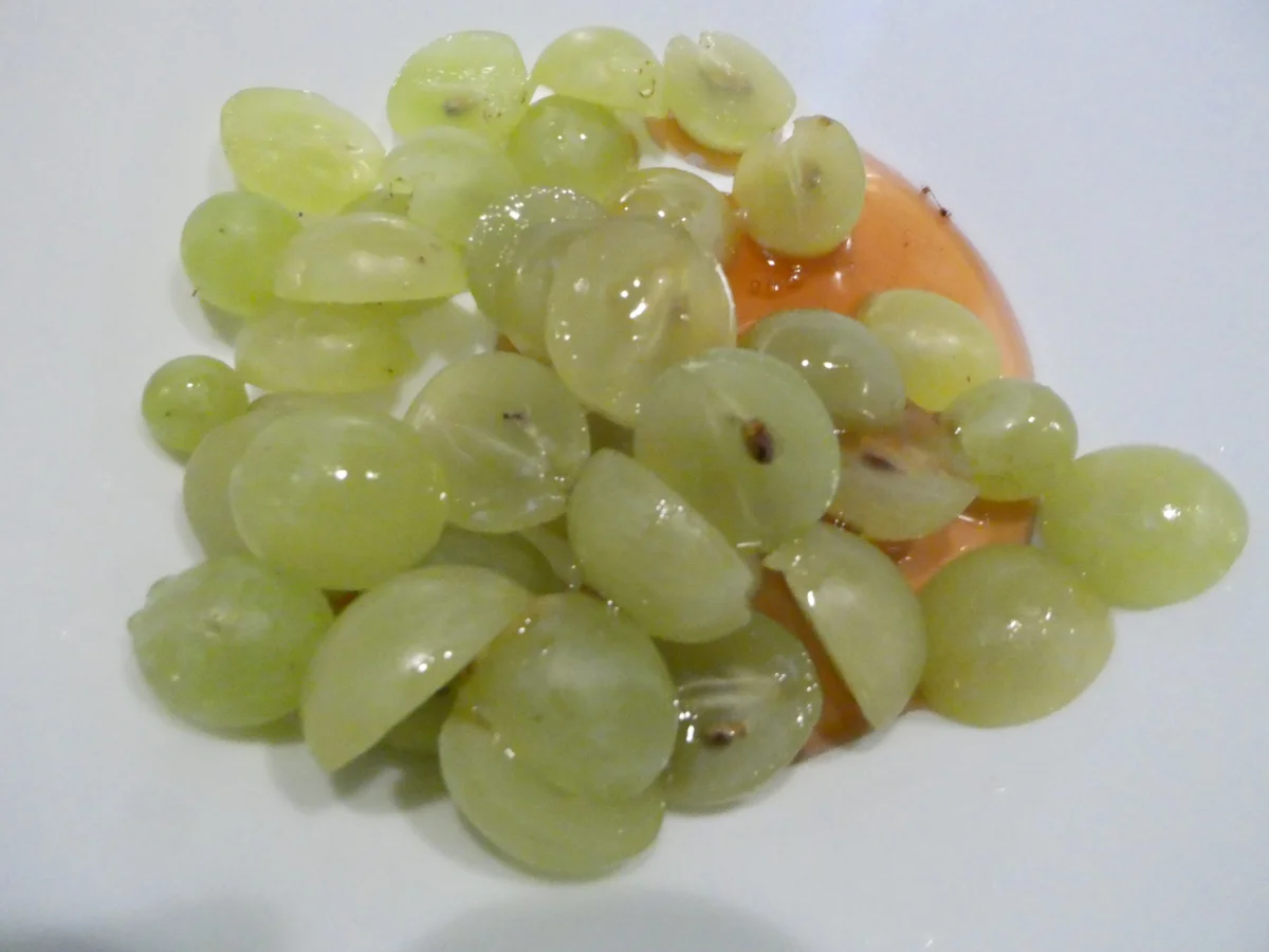 Flammkuchen mit Ziegenkäse und Weintrauben - Rezept - Bild Nr. 16069