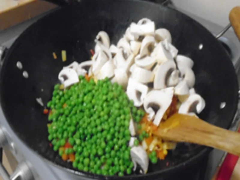 Biryani mit Hähnchenbrustfilet und Rindermettbällchen - Rezept - Bild Nr. 16098