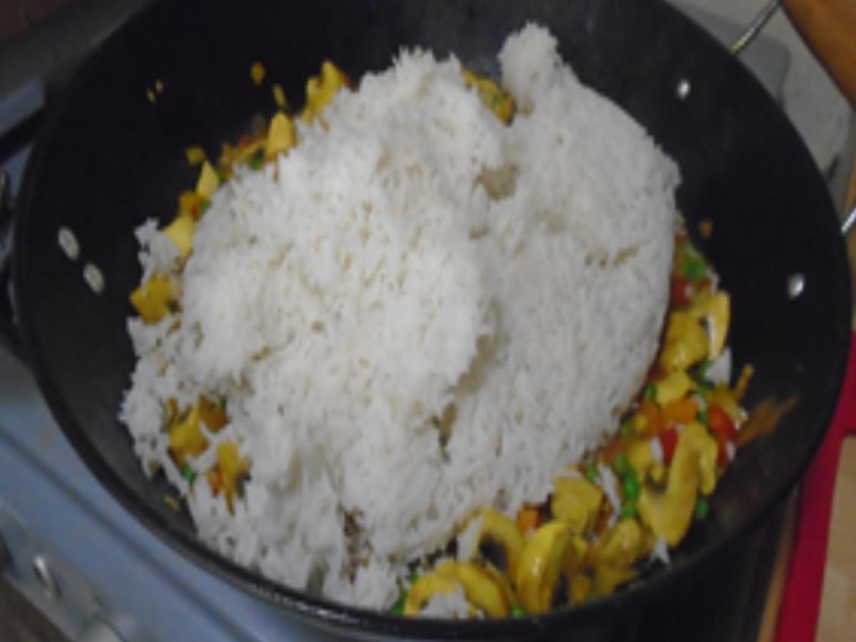 Biryani mit Hähnchenbrustfilet und Rindermettbällchen - Rezept - Bild Nr. 16100