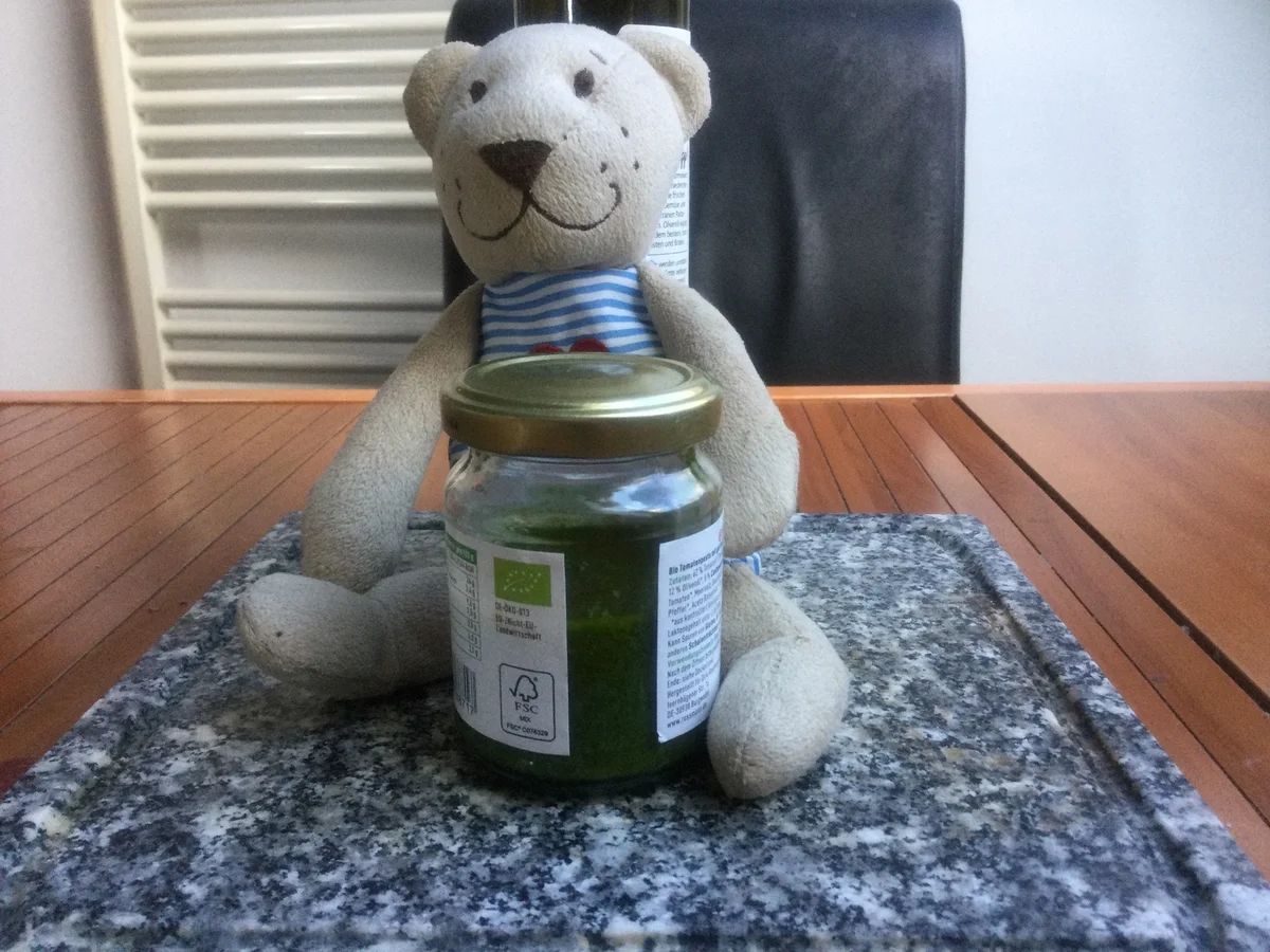 Schnelles einfaches Basilikum Pesto - Rezept - Bild Nr. 3