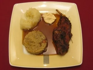 Rezept: Hosnbrodn, griene Kließ un Sauerkraut Hosnbrodn, griene Kließ un Sauerkraut - Rezept