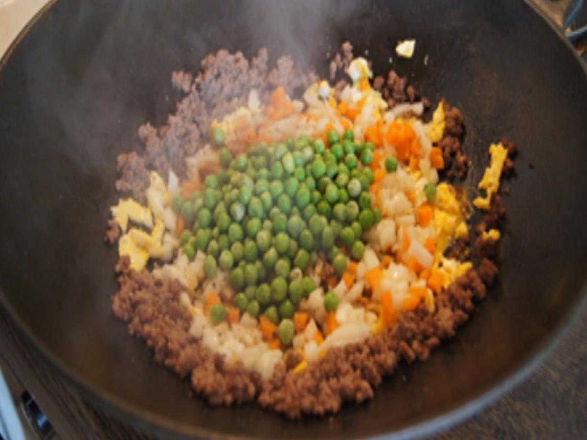 Asiatischer Bratreis mit Garnelenspieße - schnell &amp; einfach - von MausVoh