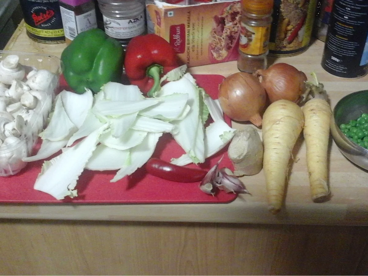 Biryani Spezial mit ausgebackenen Hähnchenbrustfiletwürfeln - Rezept - Bild Nr. 16096