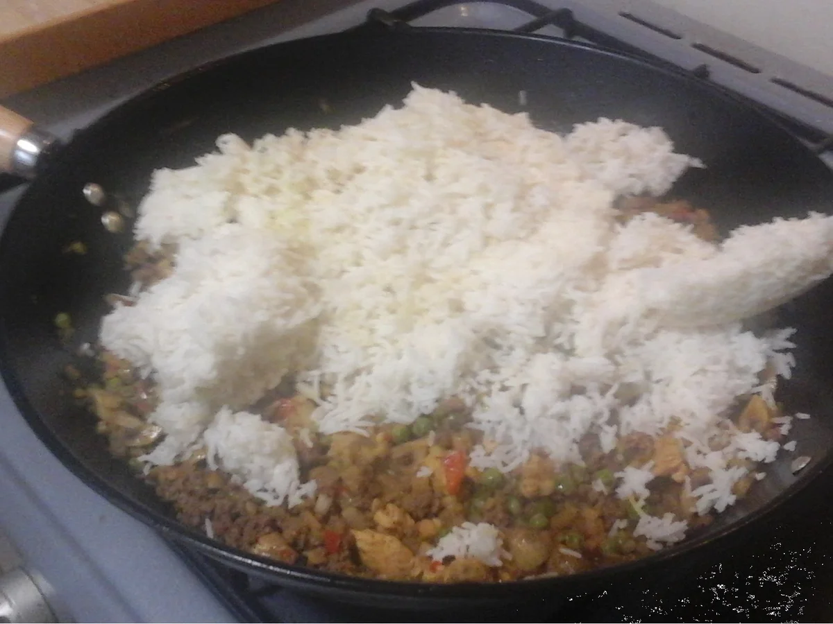 Biryani Spezial mit ausgebackenen Hähnchenbrustfiletwürfeln - Rezept - Bild Nr. 16116