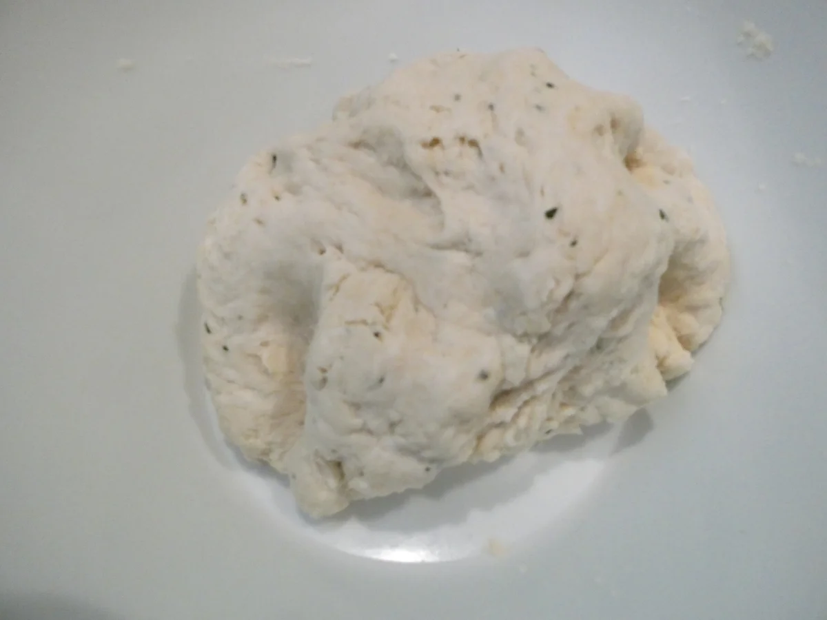 Kräuterfladen mit Kartoffeln -Schafskäse und Rosmarin - Rezept - Bild Nr. 16104