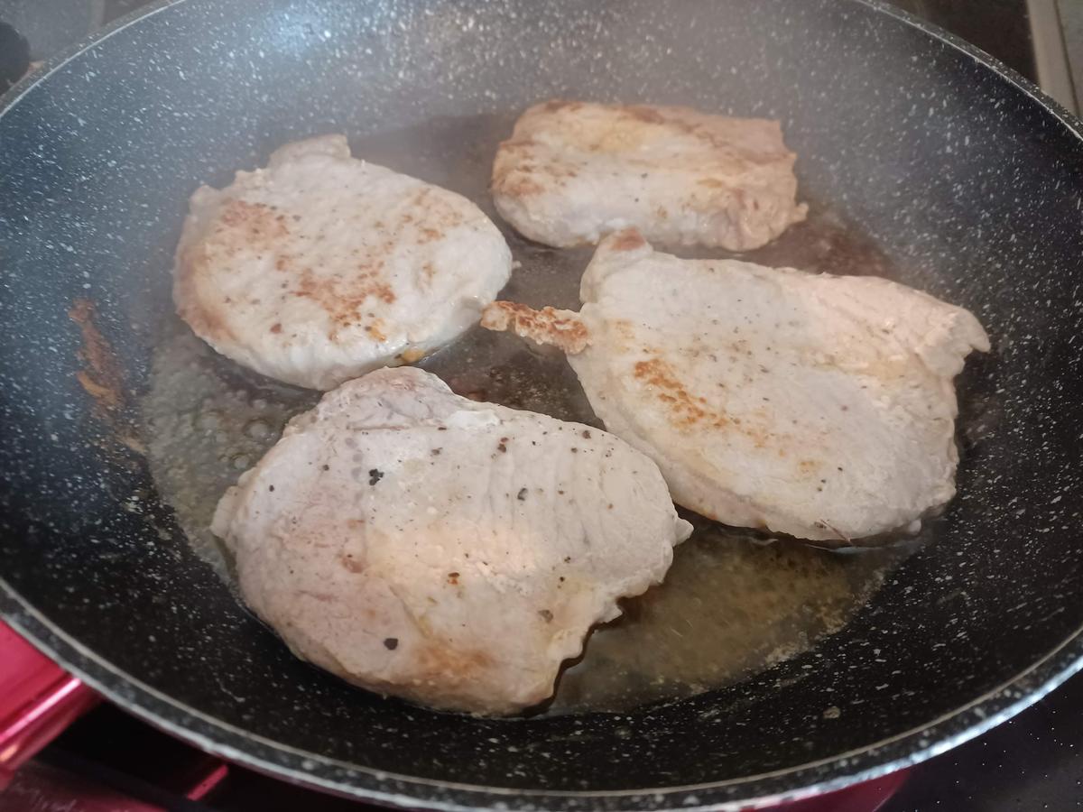 Zwiebel - Sahne - Schnitzel überbacken - Rezept - kochbar.de