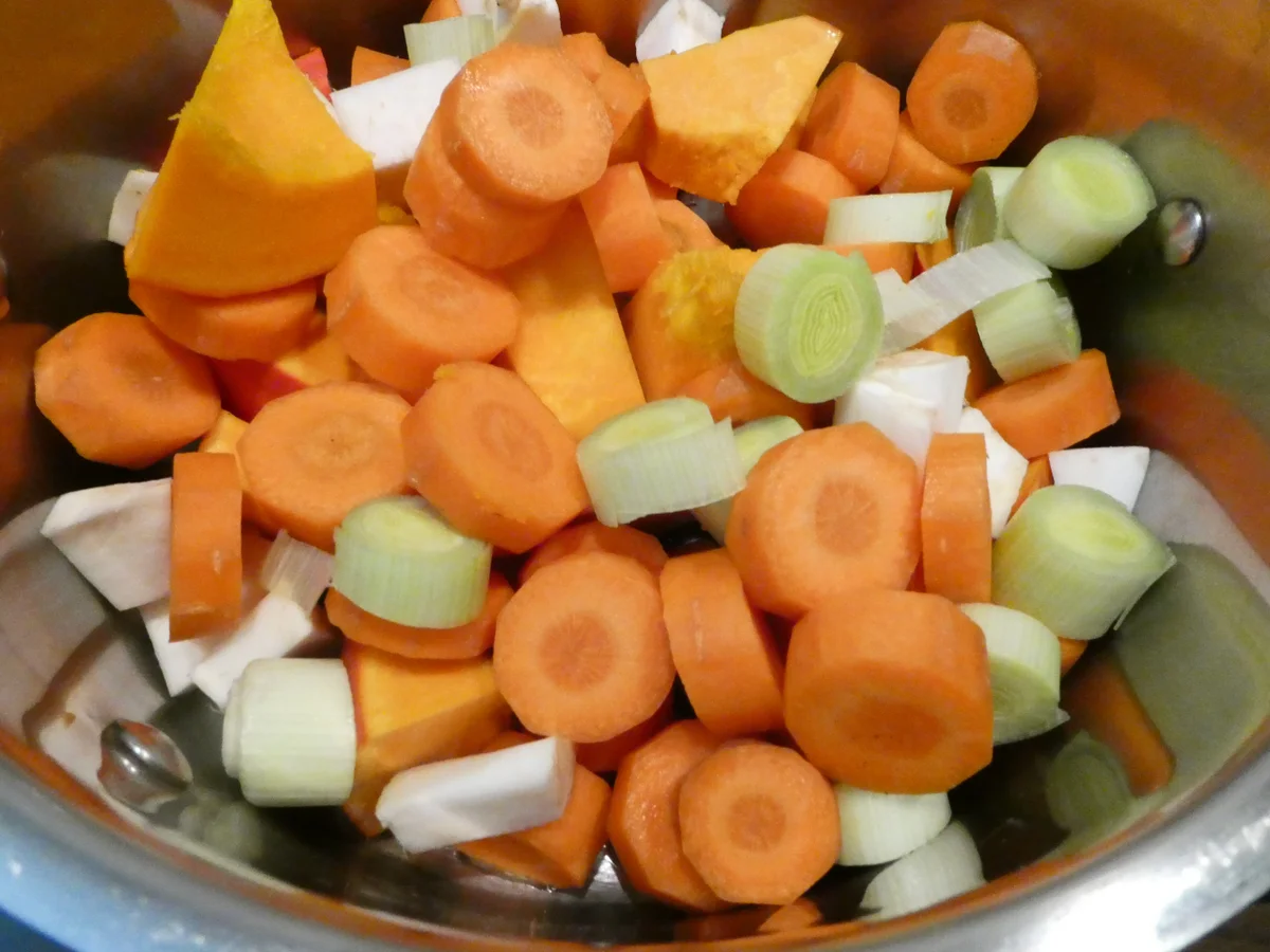 Rezept: Kürbissuppe Bild Nr. 16124 Kürbissuppe - Rezept - Bild Nr. 16124