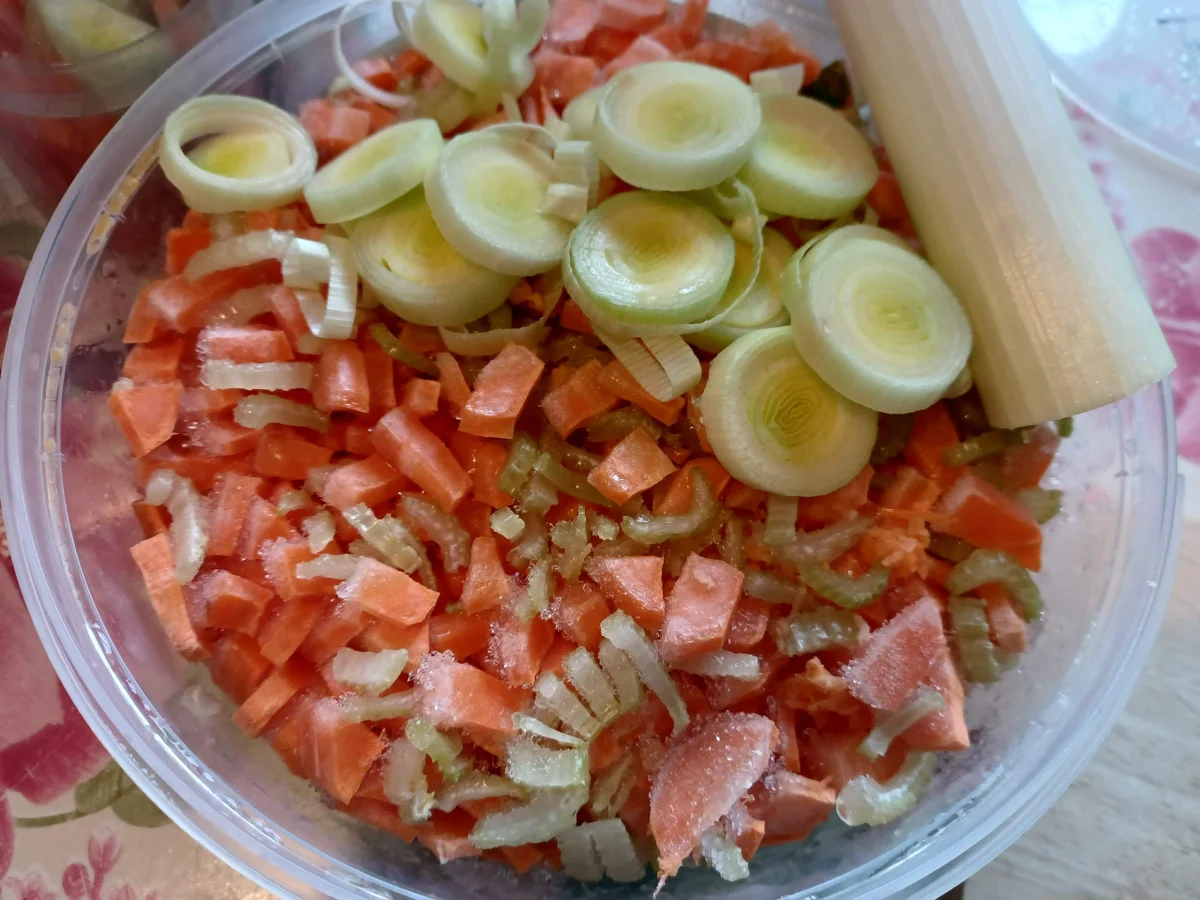 Rinderbrühe - Suppe zur kochbar Challenge September 2022 - Rezept - Bild Nr. 16124