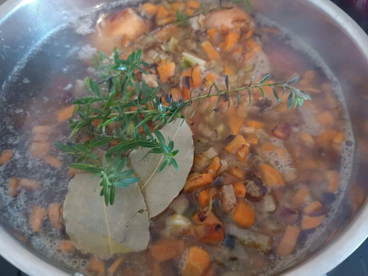 Rinderbrühe - Suppe zur kochbar Challenge September 2022 - Rezept - Bild Nr. 16129