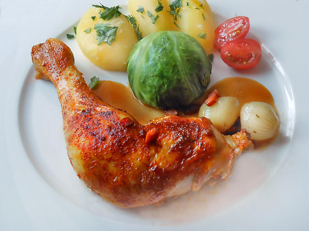 Brathähnchen mit gefüllten Spitzkohlbällchen - Rezept - kochbar.de