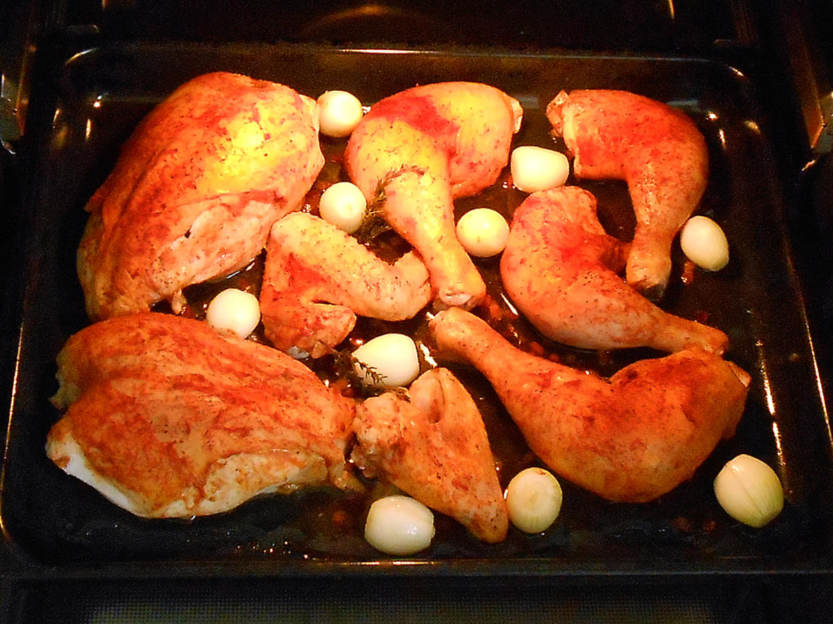 Brathähnchen mit gefüllten Spitzkohlbällchen - 88 kcal/100g