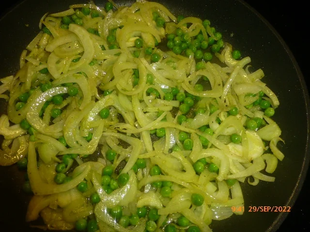 Lachsforelle mit Kartoffeln, Fenchel, Erbsen und Safran - Rezept - Bild Nr. 16126