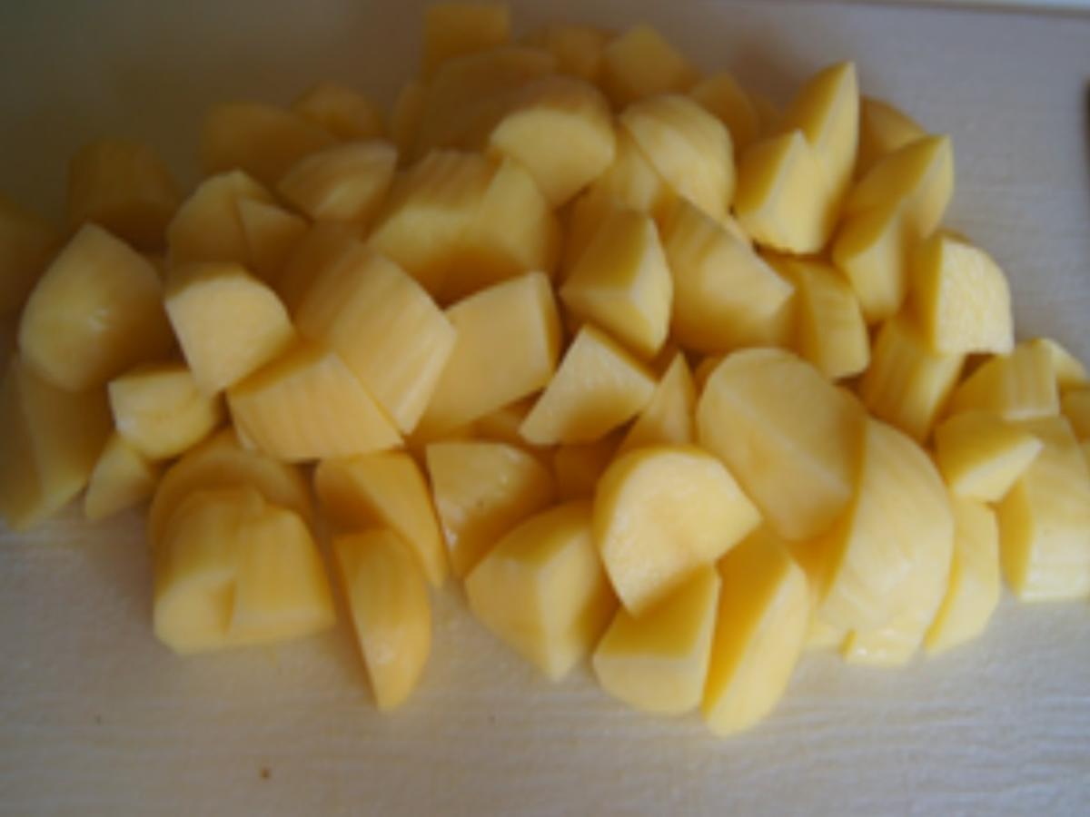 Stielkotelett in Knusperpanade mit Buschbohnen und Kartoffelstampf - Rezept - Bild Nr. 9
