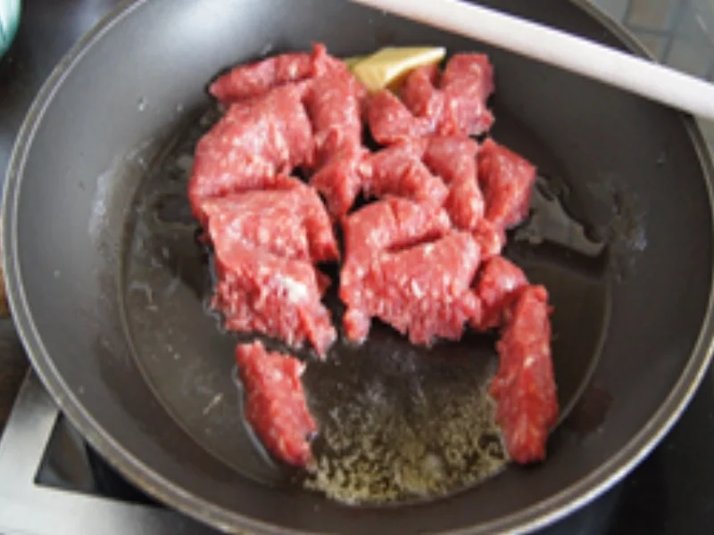 Rezept: Hackfleischpfanne mit Blumenkohl und Pellkartoffel-Drillingen Bild Nr. 5 Hackfleischpfanne mit Blumenkohl und Pellkartoffel-Drillingen - Rezept - Bild Nr. 5