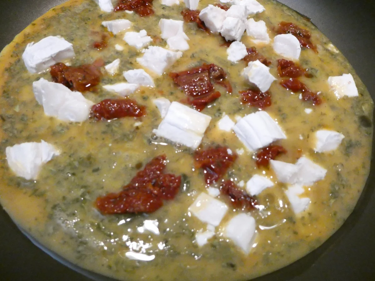 Rezept: Rührei mit Tomaten und Ziegenkäse Bild Nr. 16131 Rührei mit Tomaten und Ziegenkäse - Rezept - Bild Nr. 16131