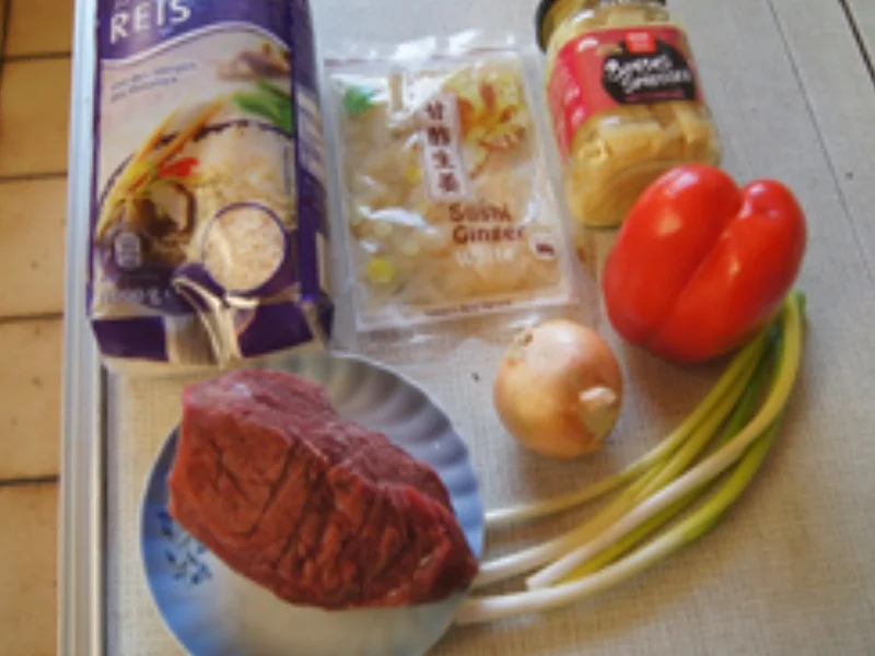 Rezept: Rindfleisch-Wok mit Gemüsemix und Curry-Basmatireis Bild Nr. 3 Rindfleisch-Wok mit Gemüsemix und Curry-Basmatireis - Rezept - Bild Nr. 3