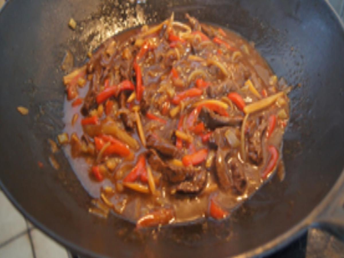 Rindfleisch-Wok mit Gemüsemix und Curry-Basmatireis - Rezept - Bild Nr. 13