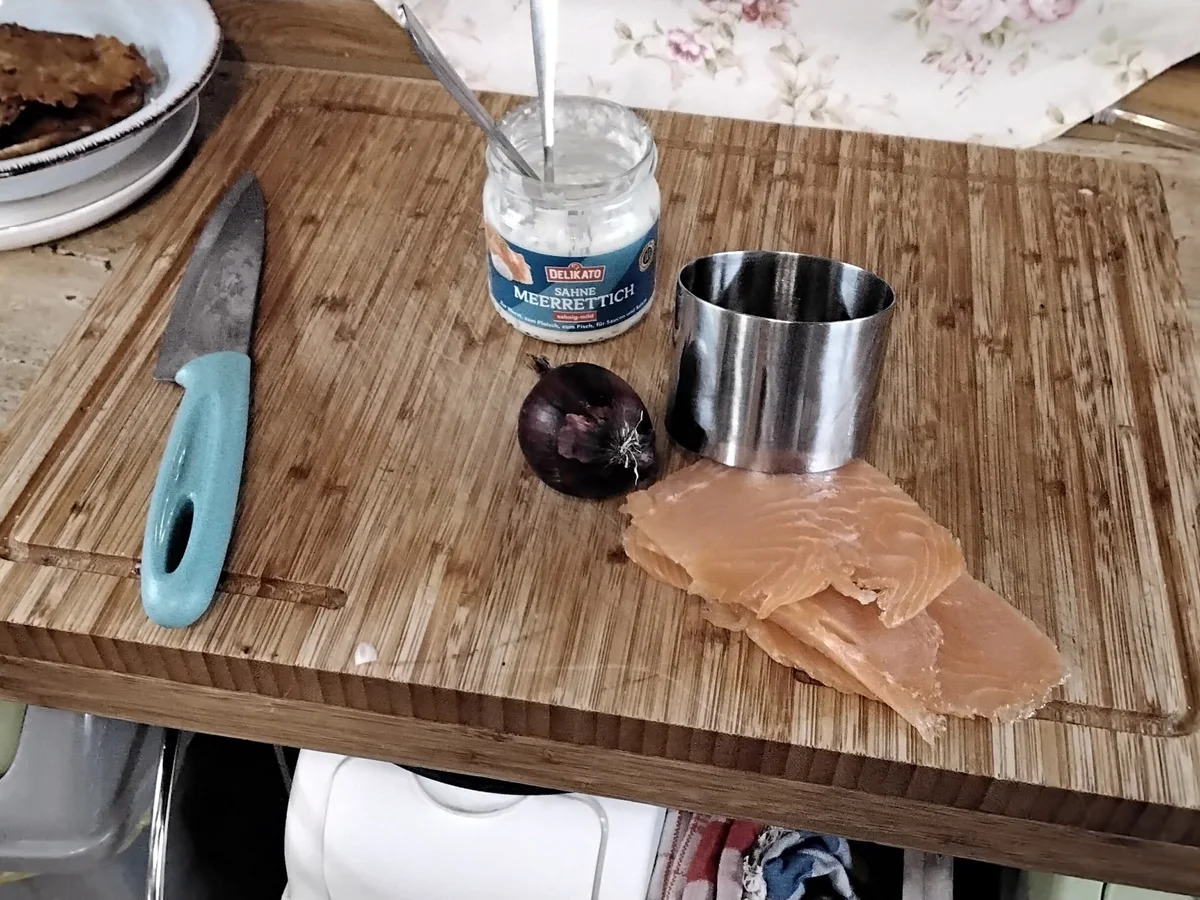 Rezept: Lachsrose, +Lachstatar mit Kartoffelpuffer Bild Nr. 16175 Lachsrose, +Lachstatar mit Kartoffelpuffer - Rezept - Bild Nr. 16175