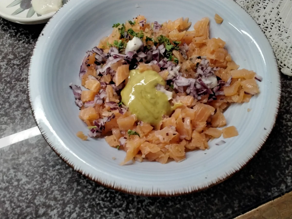 Rezept: Lachsrose, +Lachstatar mit Kartoffelpuffer Bild Nr. 16176 Lachsrose, +Lachstatar mit Kartoffelpuffer - Rezept - Bild Nr. 16176