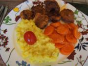 Hähnchenbrustfiletnuggets mit Honig-Karotten, Kartoffelstampf und chinesischen Gurkensalat - Rezept - Bild Nr. 2