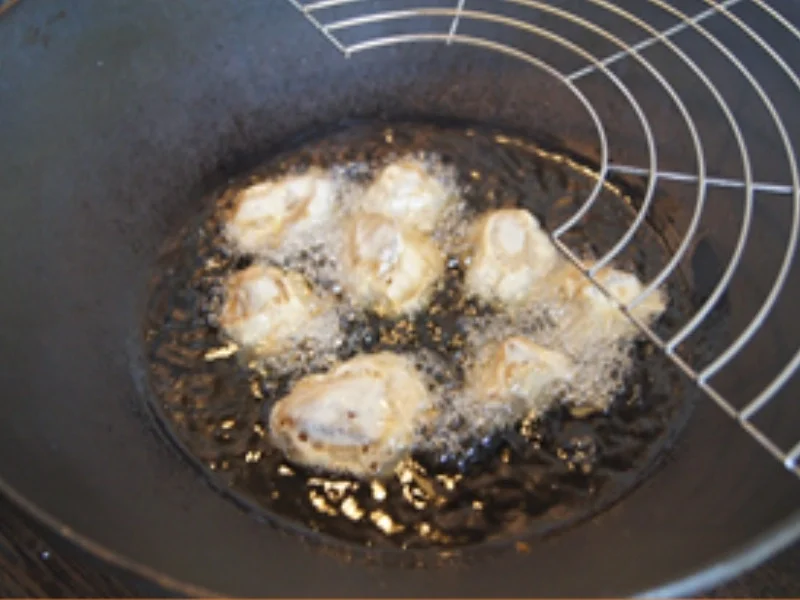 Hähnchenbrustfiletnuggets mit Honig-Karotten, Kartoffelstampf und chinesischen Gurkensalat - Rezept - Bild Nr. 6