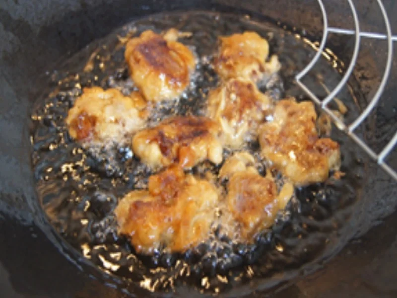 Hähnchenbrustfiletnuggets mit Honig-Karotten, Kartoffelstampf und chinesischen Gurkensalat - Rezept - Bild Nr. 7