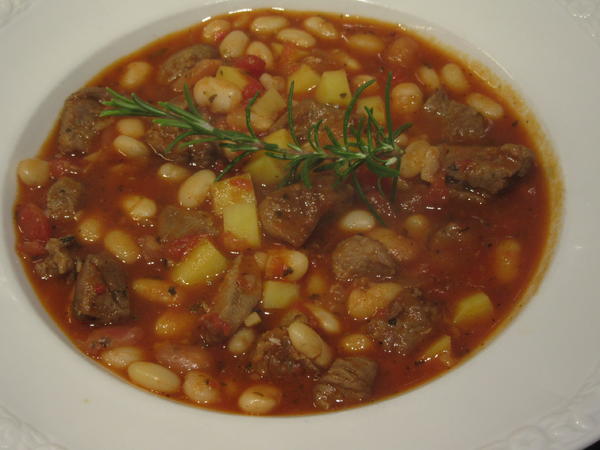 Eintopf: Lammtopf mit weißen Bohnen - Rezept Eintopf: Lammtopf mit weißen Bohnen - Rezept