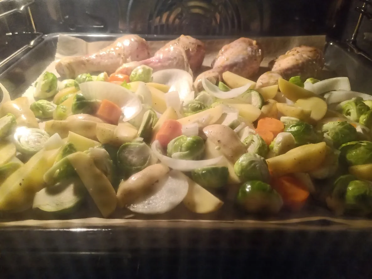 Rezept: Hähnchenkeulen mit Ofengemüse Bild Nr. 16184 Hähnchenkeulen mit Ofengemüse - Rezept - Bild Nr. 16184