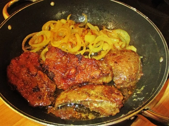 Rezept: Leber mit Äpfeln und Zwiebeln Bild Nr. 16169 Leber mit Äpfeln und Zwiebeln - Rezept - Bild Nr. 16169