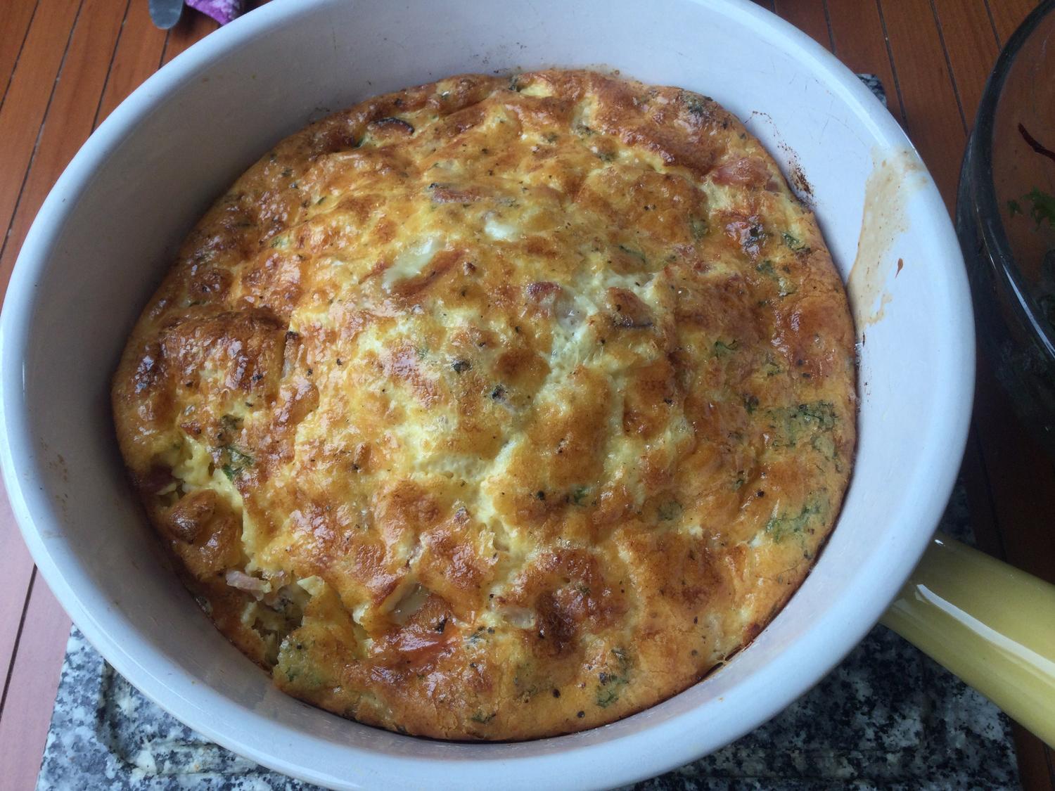 Schnelles Reste Quiche an Salat - Rezept - kochbar.de