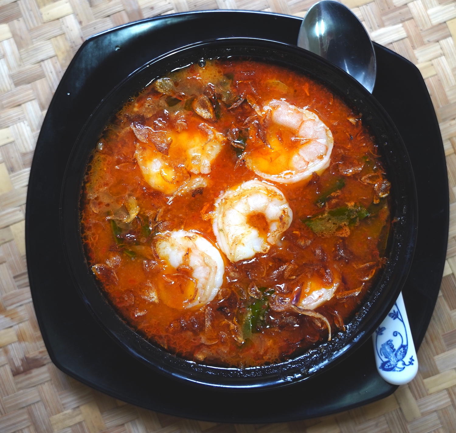 Scharfe Garnelensuppe alla Padangbai - Rezept - kochbar.de