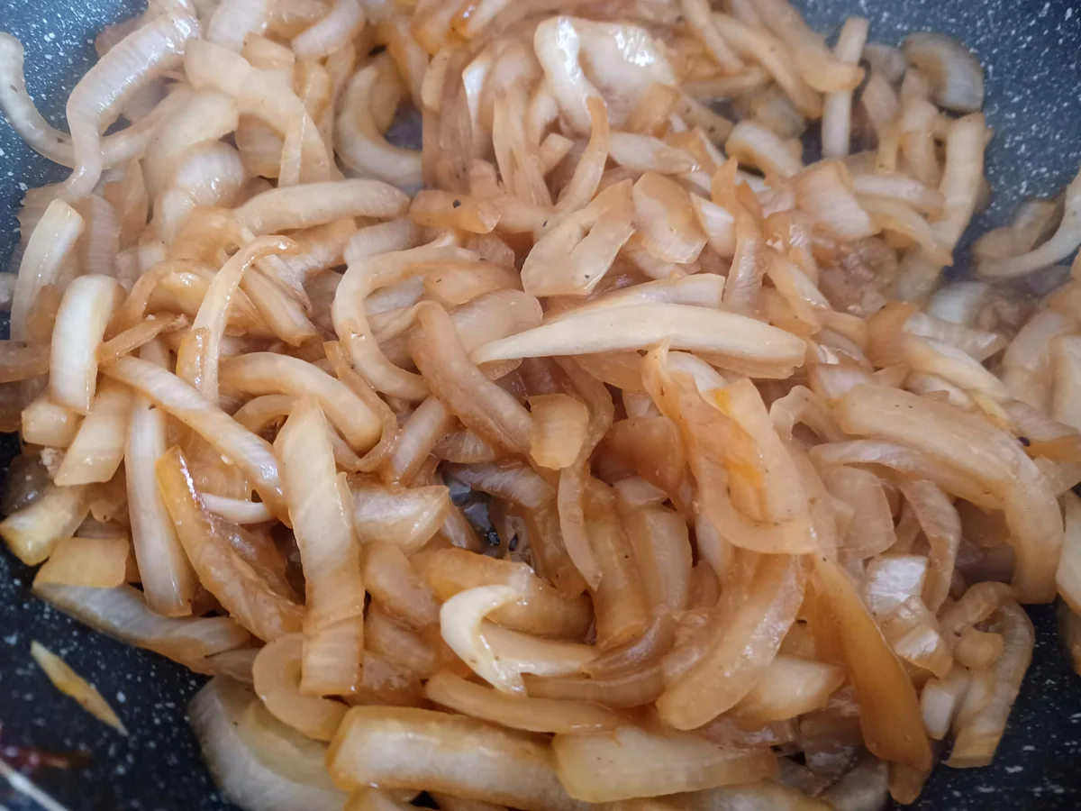 Kotelett mit Zwiebelgemüse - Rezept - Bild Nr. 16179