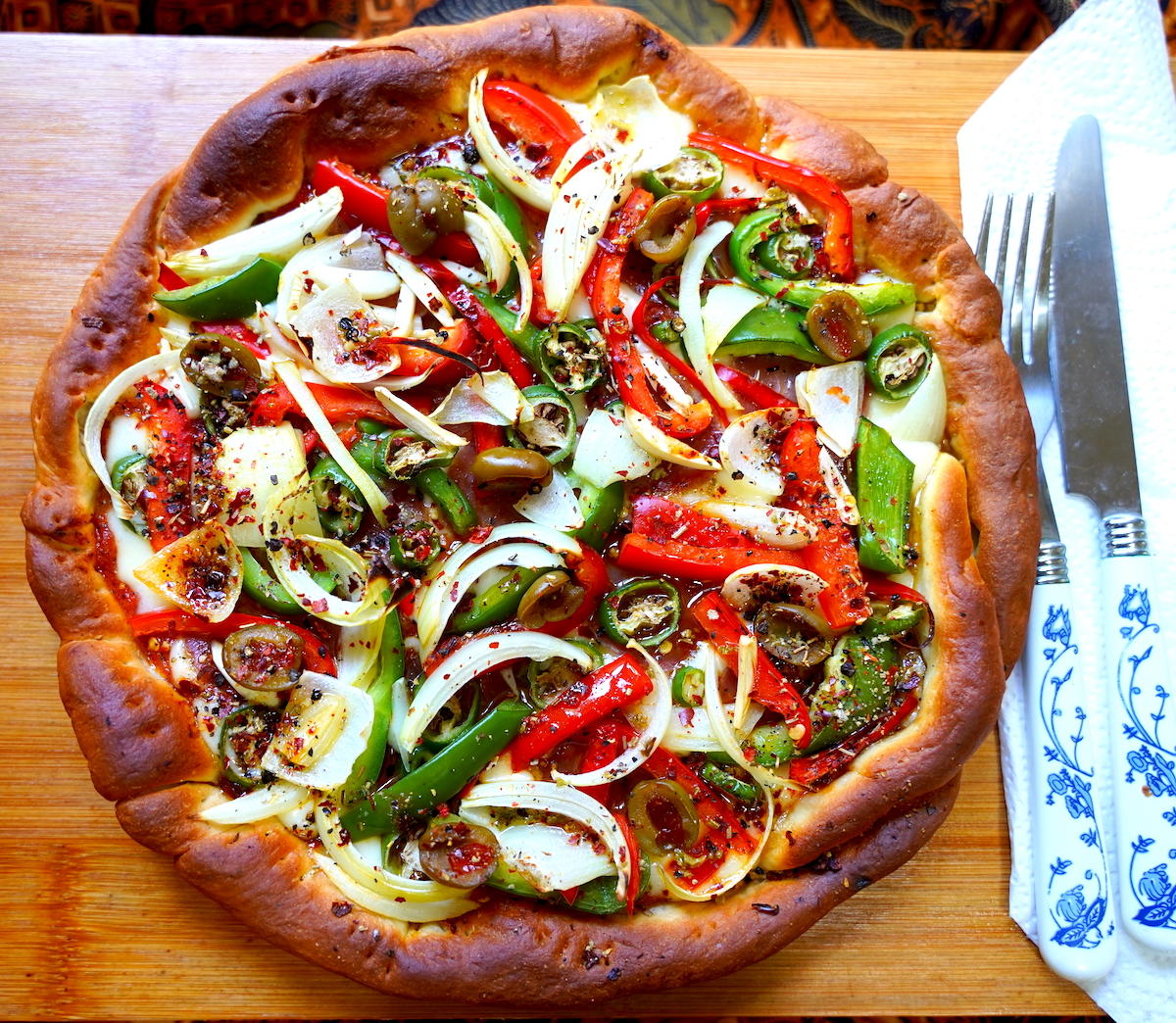 Würzig-saftige Pizza alla Siciliana - Rezept - Bild Nr. 2