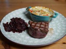 Rinderfilet mit Zucchini-Kartoffel-Gratin und Portweinzwiebeln - Rezept - Bild Nr. 2
