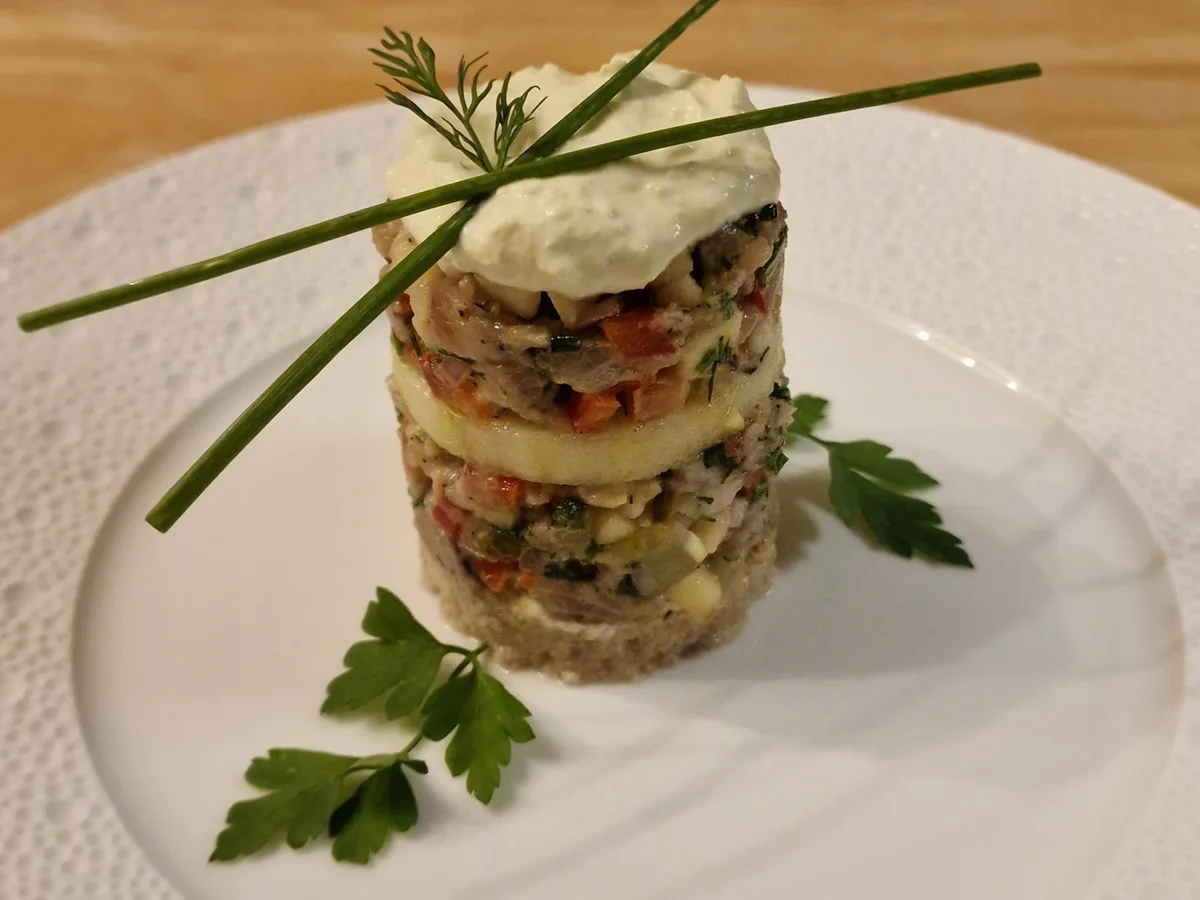 Matjestatar mit Apfel und Wasabi-Crème - Rezept - Bild Nr. 17262