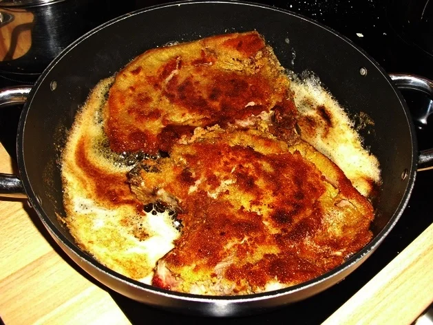 Rezept: Kotelett mit Soße aus *Krauser Glucke* Bild Nr. 16173 Kotelett mit Soße aus *Krauser Glucke* - Rezept - Bild Nr. 16173