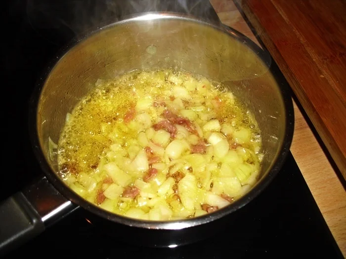 Rezept: Kotelett mit Soße aus *Krauser Glucke* Bild Nr. 16177 Kotelett mit Soße aus *Krauser Glucke* - Rezept - Bild Nr. 16177