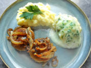 Buletten - Röstzwiebel - Blumenkohl in Petersilien-Béchamel - Rezept - Bild Nr. 16172