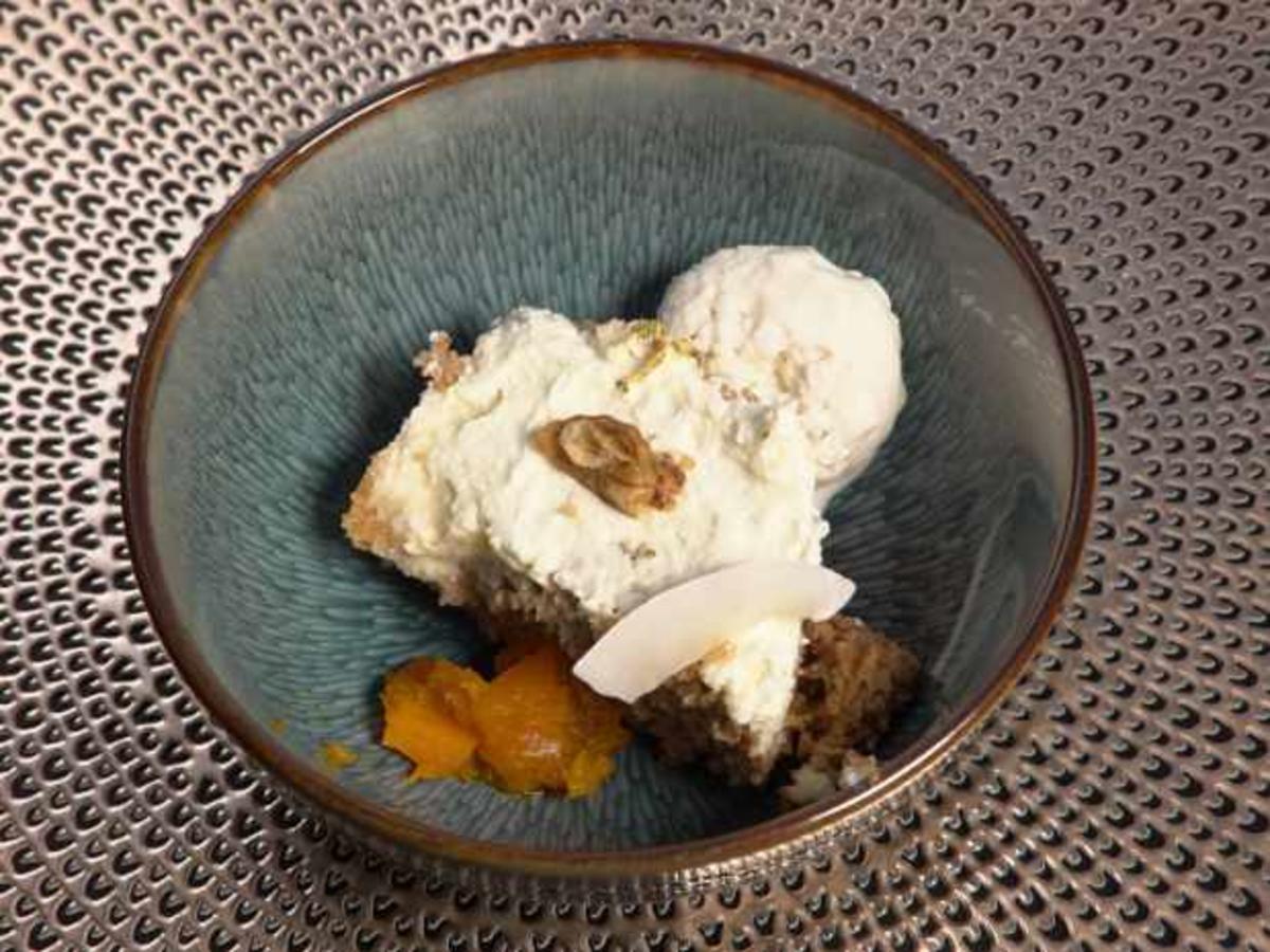 Walnusstorte mit Kokosnusseis - von Das perfekte Dinner