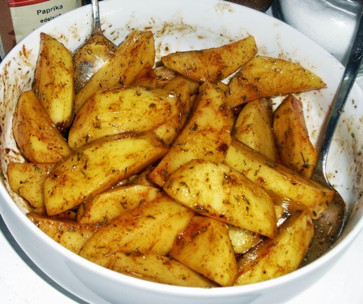 Zanderfilet mit Kartoffel-Sesamkruste und Kartoffelecken - Rezept - Bild Nr. 16177