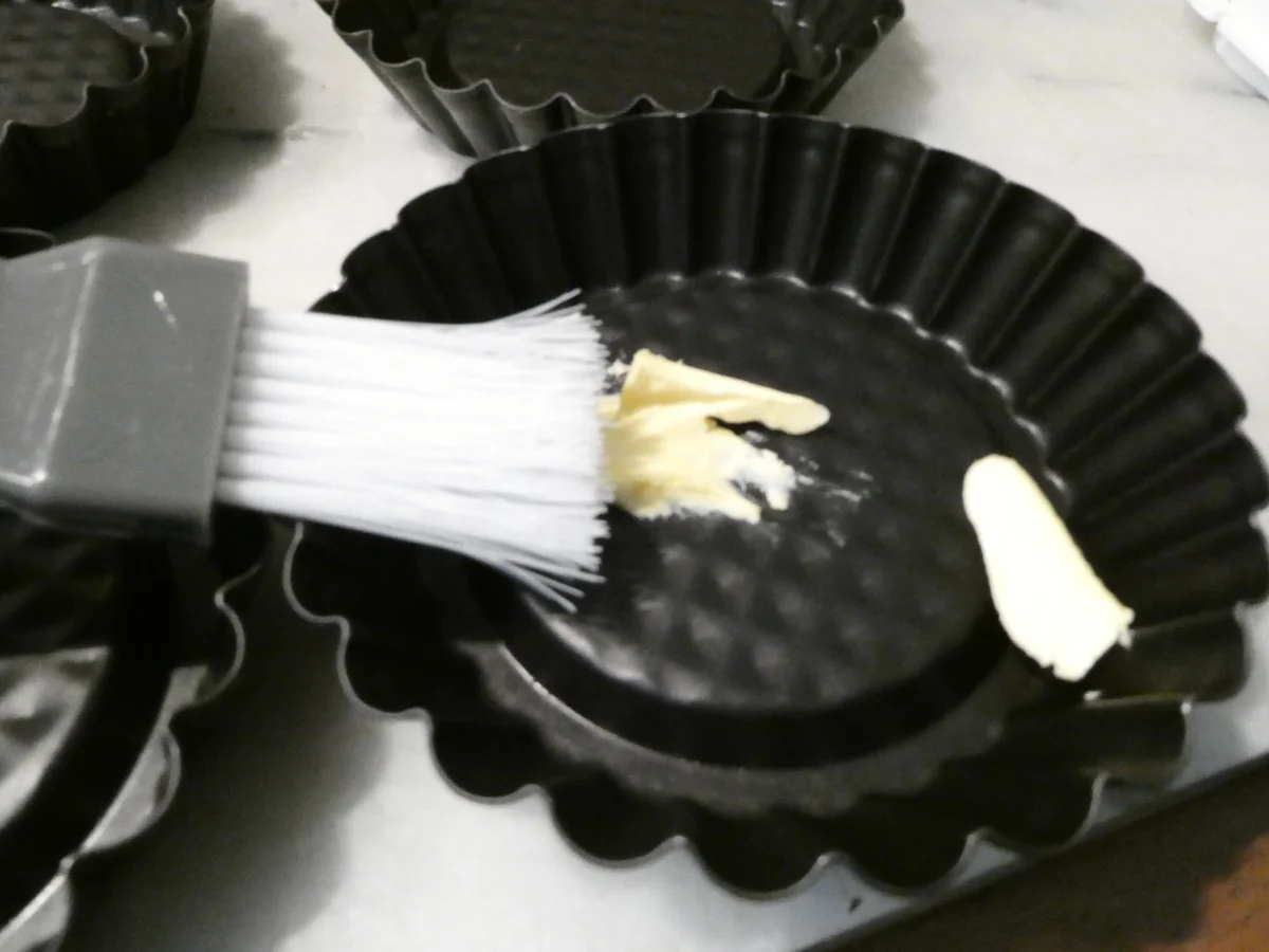 Mini-Tartelettes mit Ziegenkäse und Tomaten - Rezept - Bild Nr. 16187