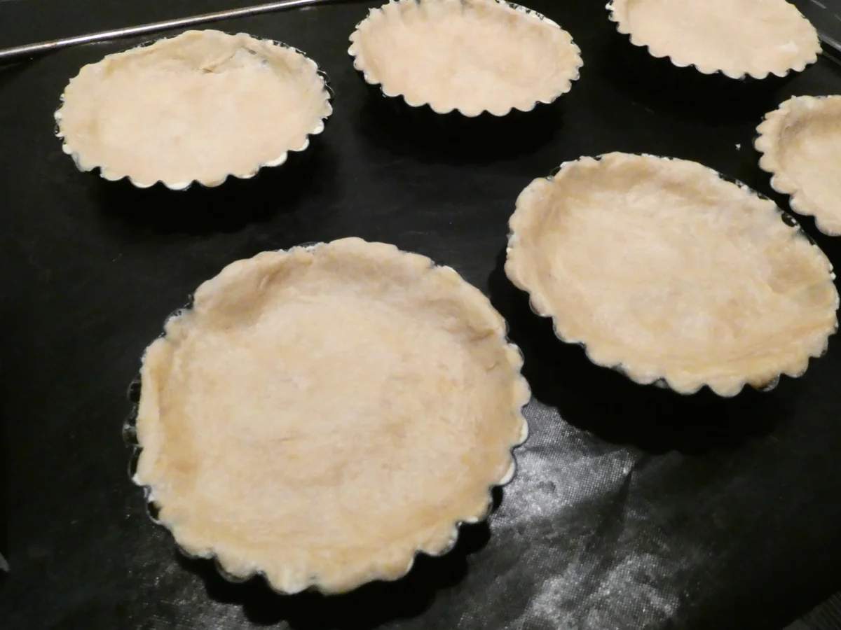 Mini-Tartelettes mit Ziegenkäse und Tomaten - Rezept - Bild Nr. 16188