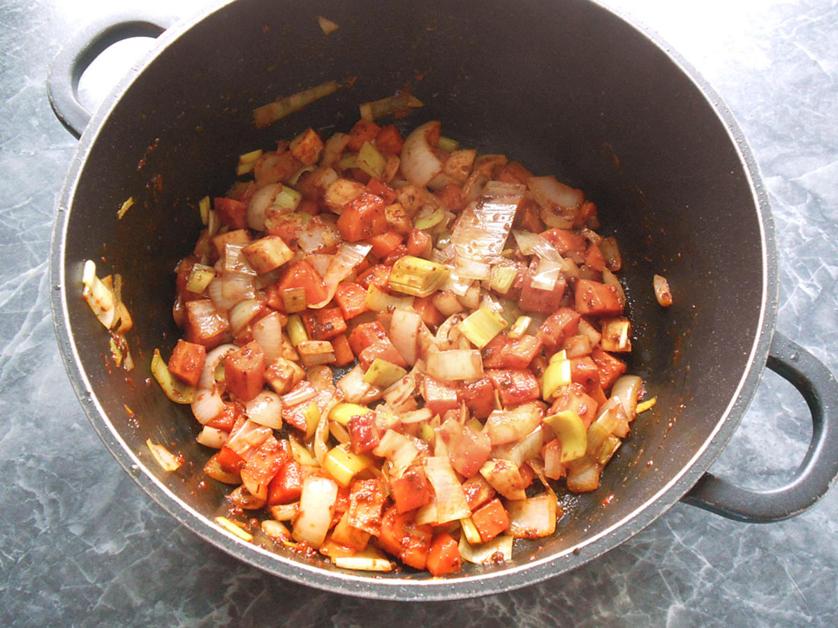 Schweinerücken mit Neuzeller »Schwarzen Abt«, Senf, Knoblauch und Majoran - Rezept - Bild Nr. 16193