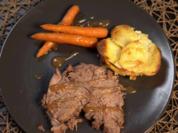 Sauerbraten mit Kartoffelgratin und glasierten Möhren - Rezept - Bild Nr. 16187